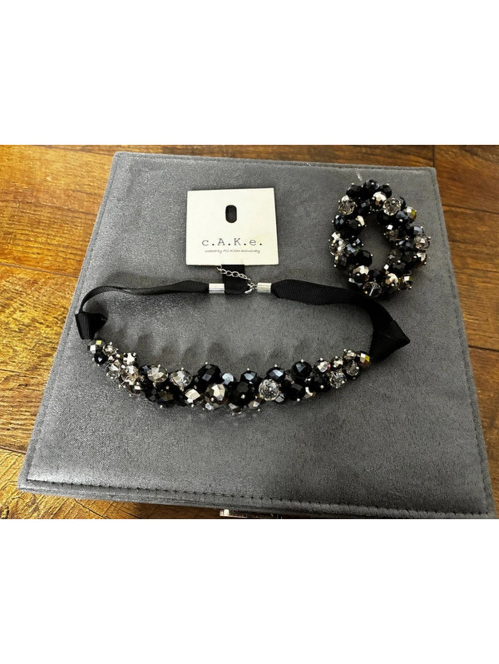 NWT Ali Khan Black Crystal Beaded Ribbon Choker & Matching Bracelet